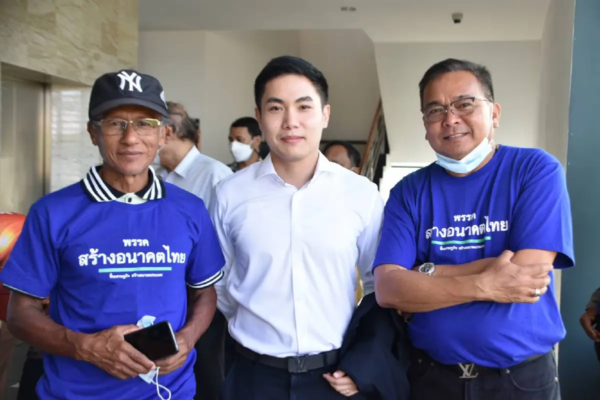 พรรคสร้างอนาคตไทย เปิดตัวขุนพล-ว่าที่ผู้สมัคร ส.ส.พัทลุงเขต 2