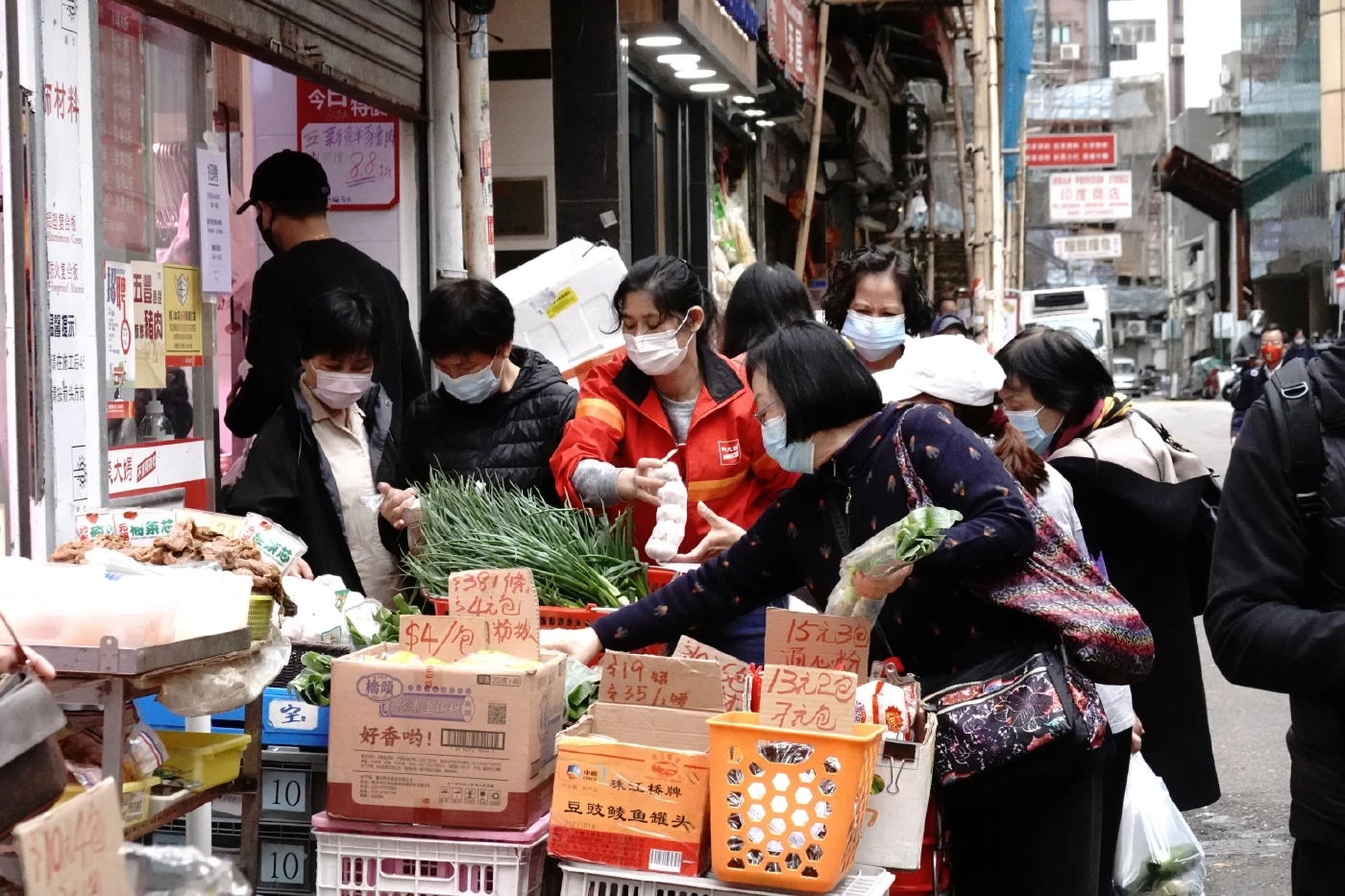 ฮ่องกงทุบสถิติ ติดโควิดวันเดียวทะลุ 2,000 คนครั้งแรก