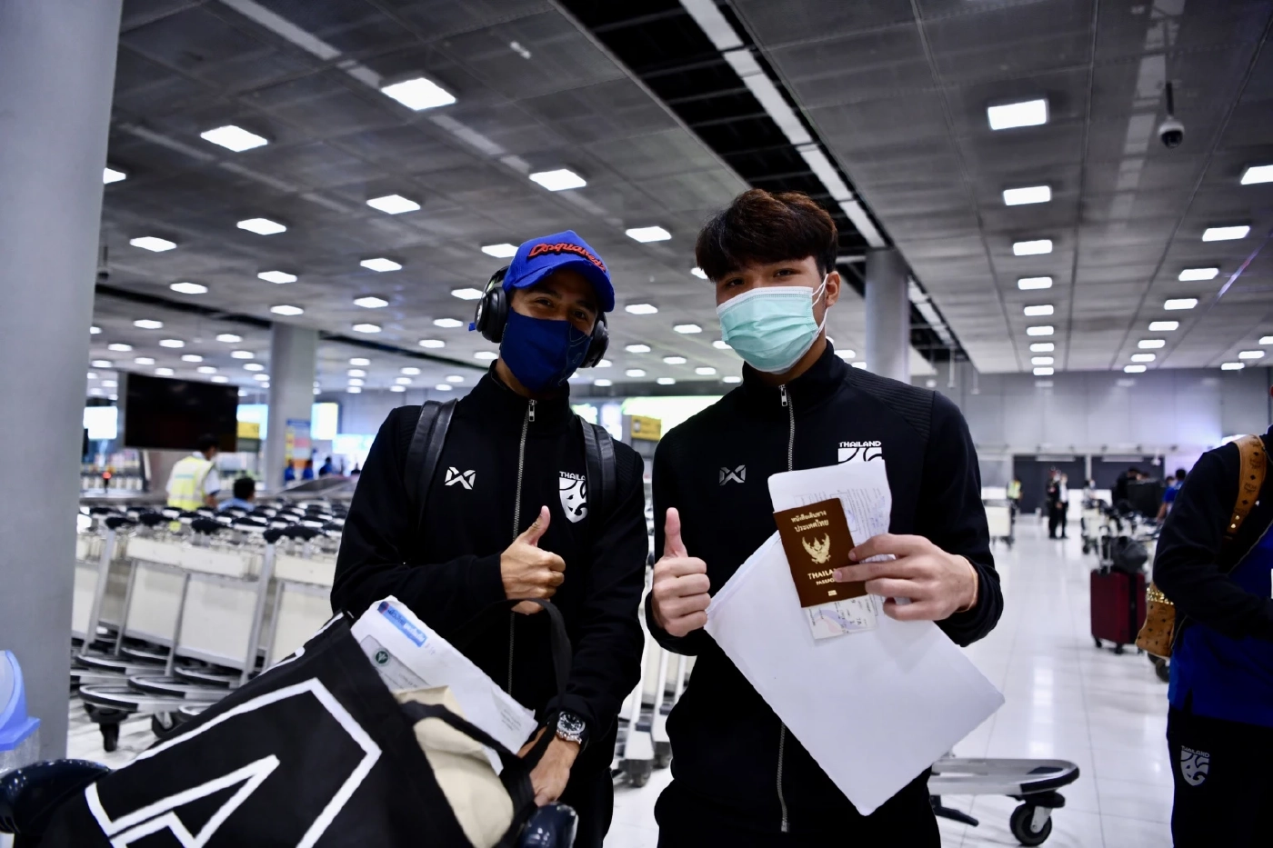 "ช้างศึก U23" เดินทางถึงไทย หลังคว้ารองแชมป์อาเซียน