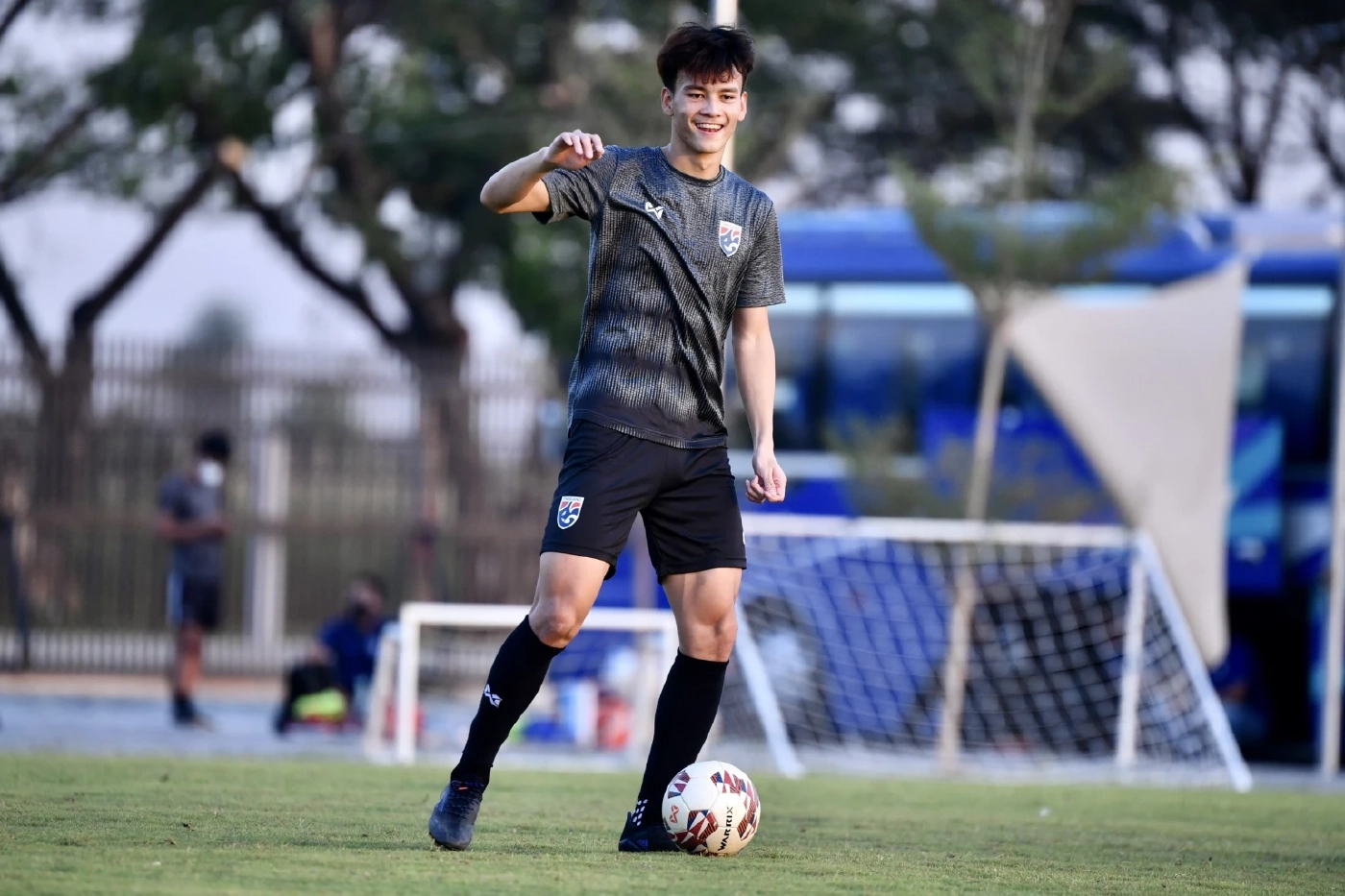 "ชนภัช" เตือนช้างศึกห้ามประมาทลาว ย้ำเป้าหมายไปให้ถึงแชมป์