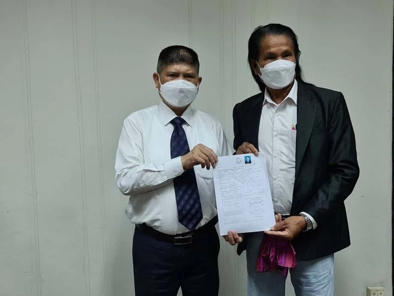 อดีต ปธ.หมู่บ้านเสื้อแดง 4 ภาค เปลี่ยนสี ย้ายซบรวมไทยสร้างชาติ หนุน "บิ๊กตู่"