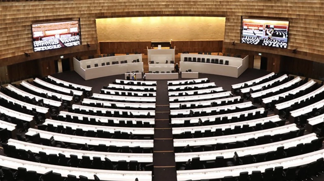 จับตาศึกอภิปราย 17 - 18 ก.พ. แม้ไม่ลงมติแต่ส่งผลต่ออนาคตรัฐบาล "บิ๊กตู่"