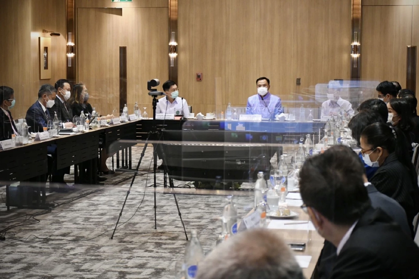 อนุทิน หารือร่วมภาคเอกชน ธุรกิจท่องเที่ยว หาแนวทางการปรับมาตรการ Test & Go