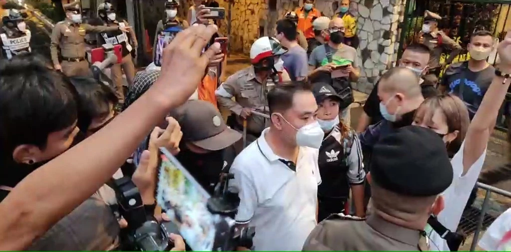 กิจกรรมกลุ่มทะลุวัง 