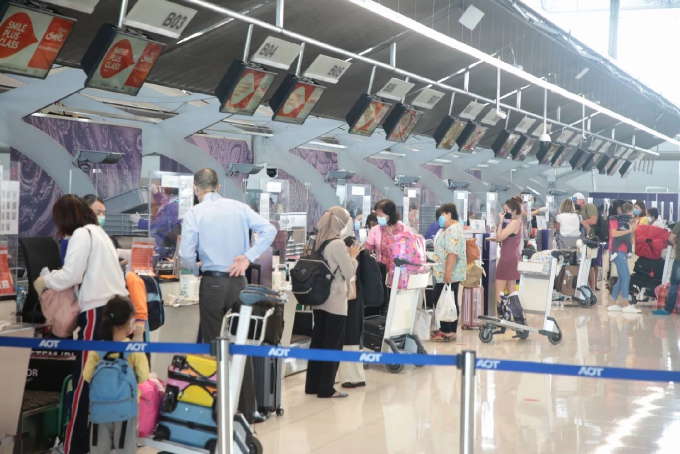 เตือน นทท.เข้มป้องกันตนเองขั้นสูงสุด เลี่ยงสถานที่แออัด ลดเสี่ยงโควิด-19