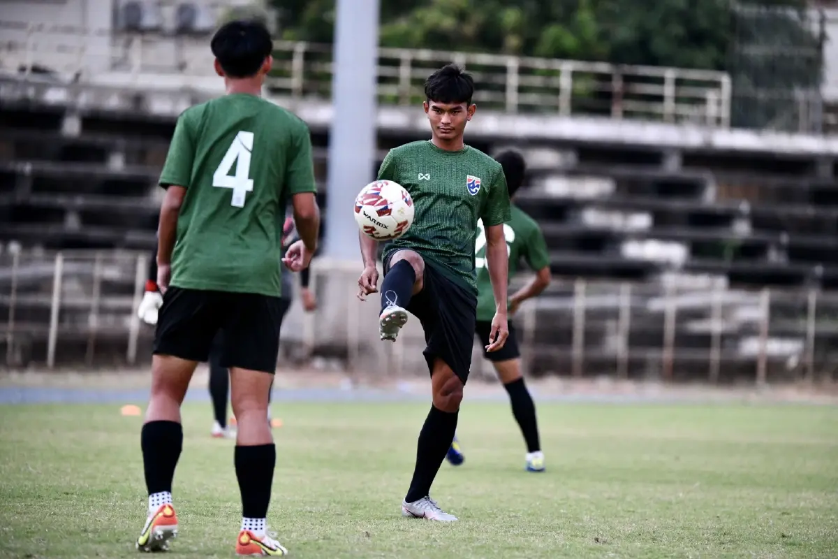 ช้างศึก U23 ซ้อมต่อเนื่องก่อนดวลลอดช่อง "วาริส" เผยแชมป์กับเทพศิรินทร์ช่วยเพิ่มความมั่นใจ