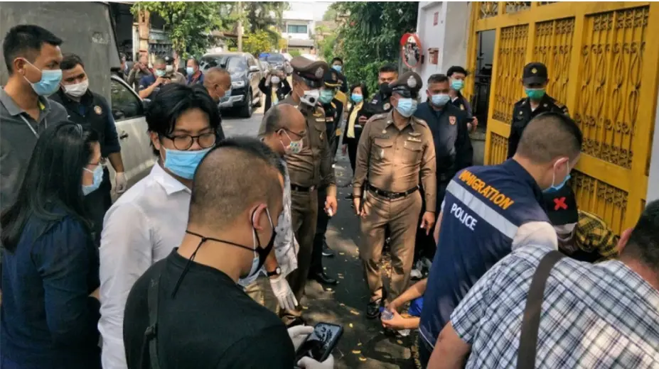 ทนายอนันต์ชัย พาผู้เสียหายร้องสถานทูตเมียนมาสอบชายอ้างเป็น จนท. ทำติดคุก