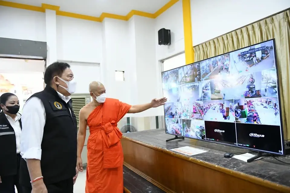 ​ผู้ว่าฯ กทม. เตรียมเพิ่ม 1,000 เตียง ในศูนย์พักคอยทุกพื้นที่