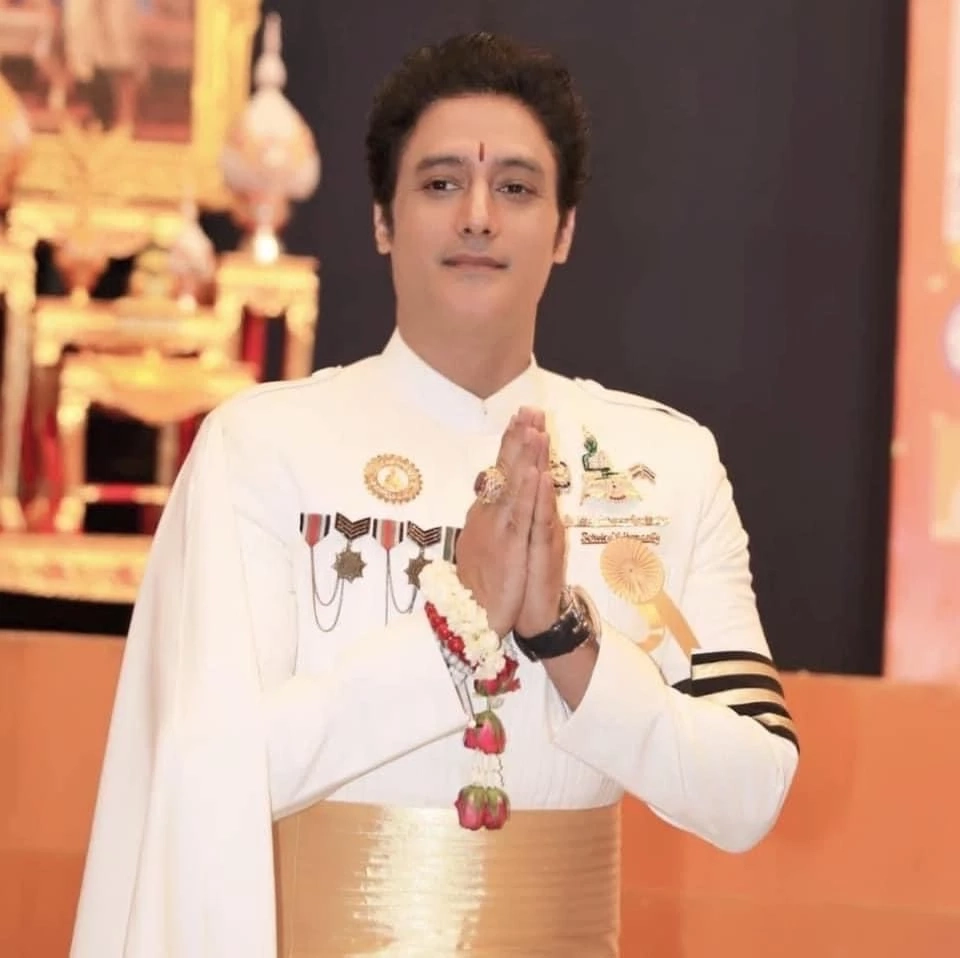 “กากัน มาลิค” พระเอกหนังพระพุทธเจ้า เตรียมบินมาบวชที่วัดธาตุทอง