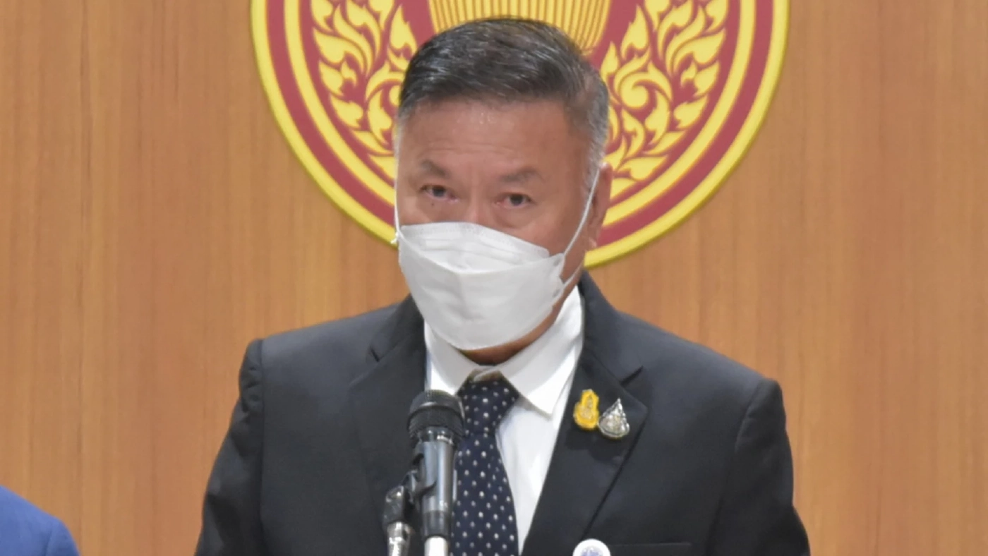 นายนิโรธ สุนทรเลขา ส.ส.นครสวรรค์ พรรคพลังประชารัฐ (พปชร.) ใ