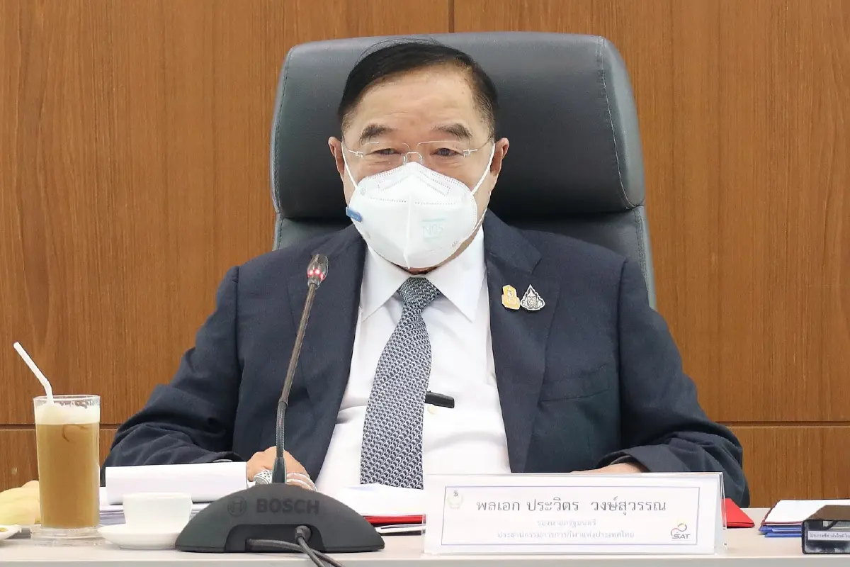 “บิ๊กป้อม”ชี้เป็นเรื่องของสภาฯตัดสินจะใช้บัตรเลือกตั้งกี่ใบ