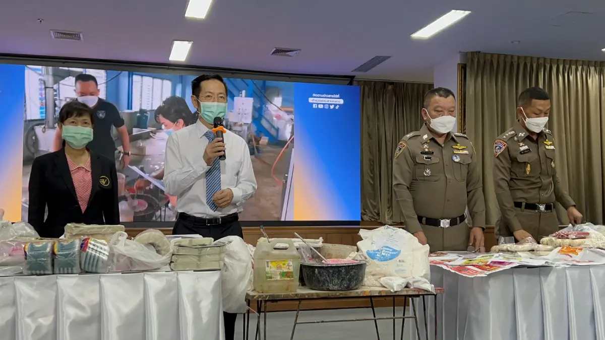 อย. สนธิ ปคบ. ทลายโรงงานผลิตไส้กรอกมรณะ พบทำผิดกฎหมายทุกขั้นตอน