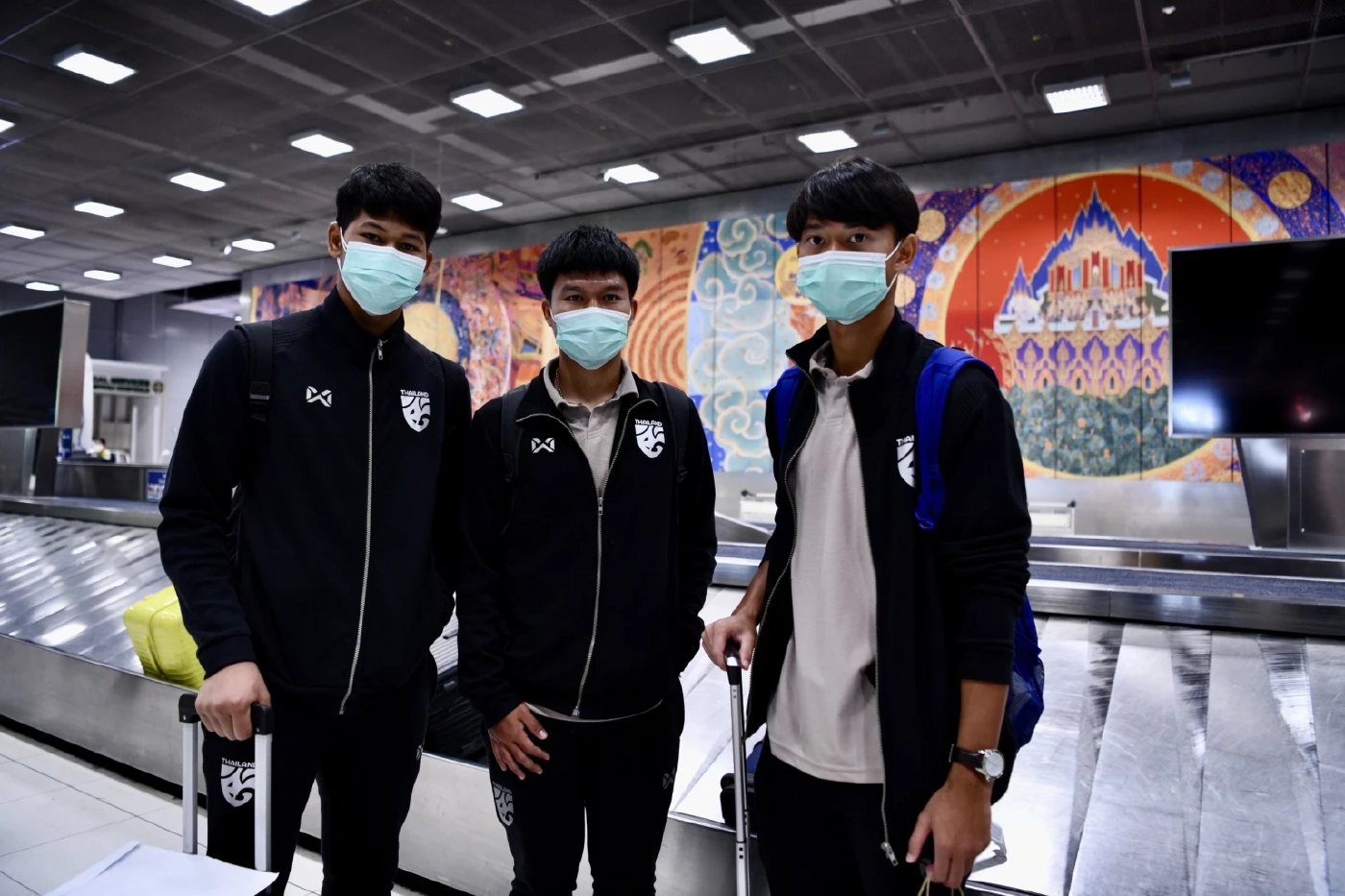 "ช้างศึก U23" เดินทางถึงไทย หลังคว้ารองแชมป์อาเซียน