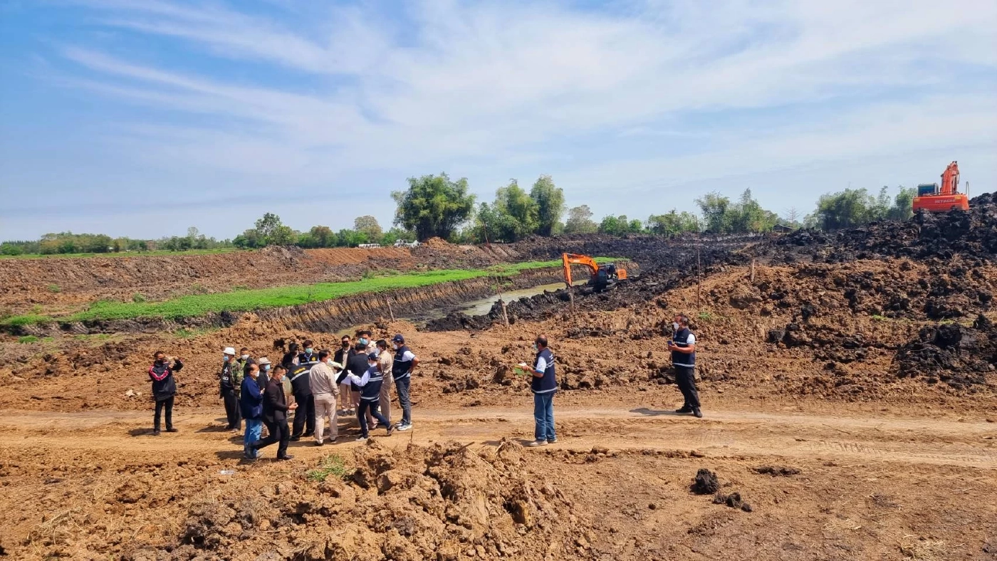 ขุดลอก 100 ล้าน  เงื่อนงำโครงการแก้มลิงแม่น้ำชีตอนกลาง มหาสารคาม  โดยขุนเกษตร