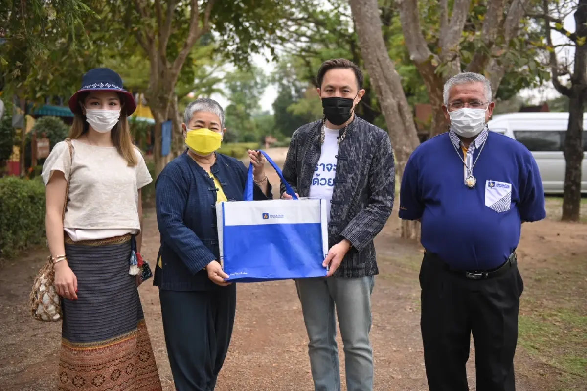 “เนชั่นปันน้ำใจ” ลงพื้นที่มอบทุน-อุปกรณ์การศึกษา ในจังหวัดสุโขทัย
