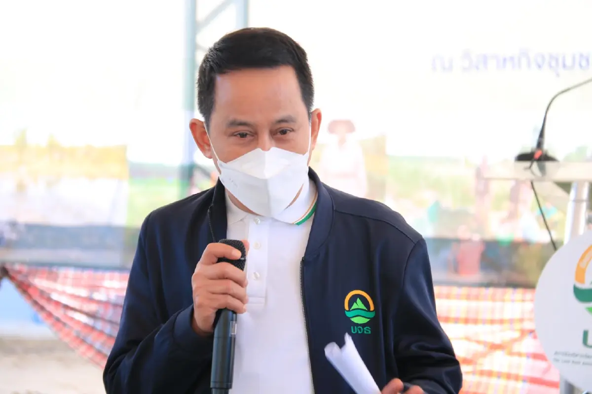"ลุงป้อม" สัง บจธ. เร่งช่วยเหลือชาวบ้านไร้ที่ทำกิน-สร้างอาชีพ-สร้างรายได้