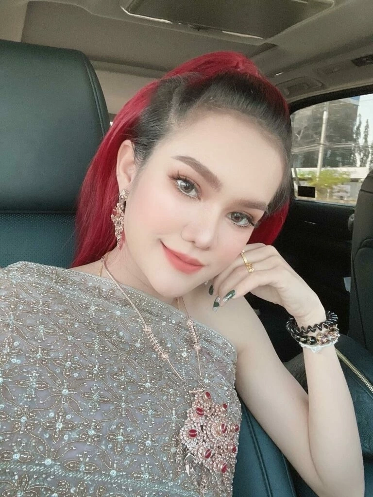 เผยเลขลับเฉพาะวงใน งวดนี้ชนสนั่น 3 เจ๊ดังในวงการหวย