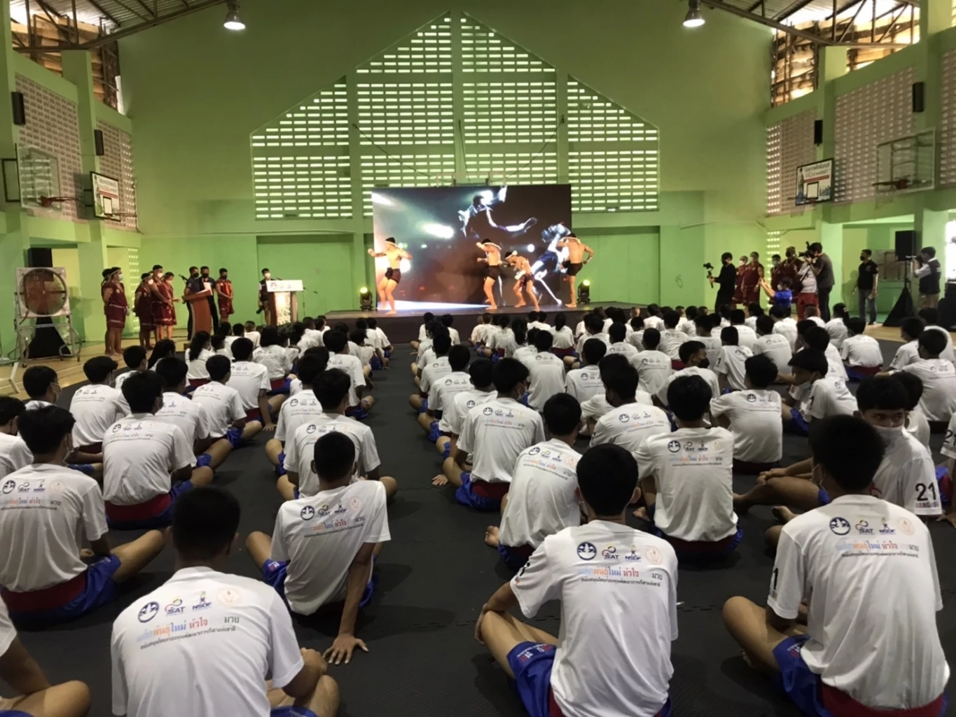 "แพรพลอย" สาวนักมวยในคลิปดัง ชวนคนรุ่นใหม่ฝึกมวยไทยเพื่อป้องกันตัว