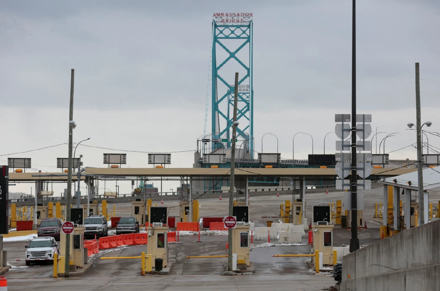 สหรัฐฯจี้แคนาดาเร่งยุติม็อบรถบรรทุกปิดสะพาน