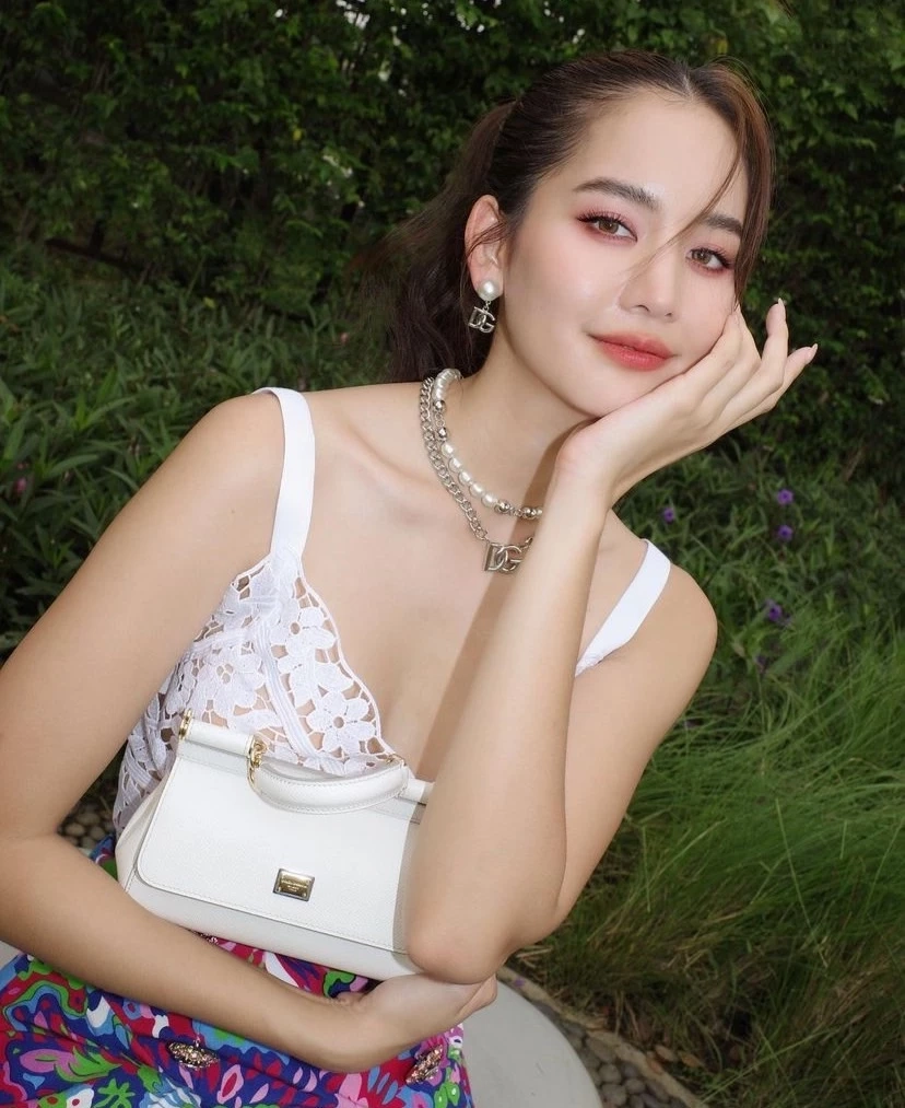 “แม่โบว์ เมลดา” ซัดกลับชาวเน็ตหลังโดนแซะแรงไม่ชอบลูกสาว