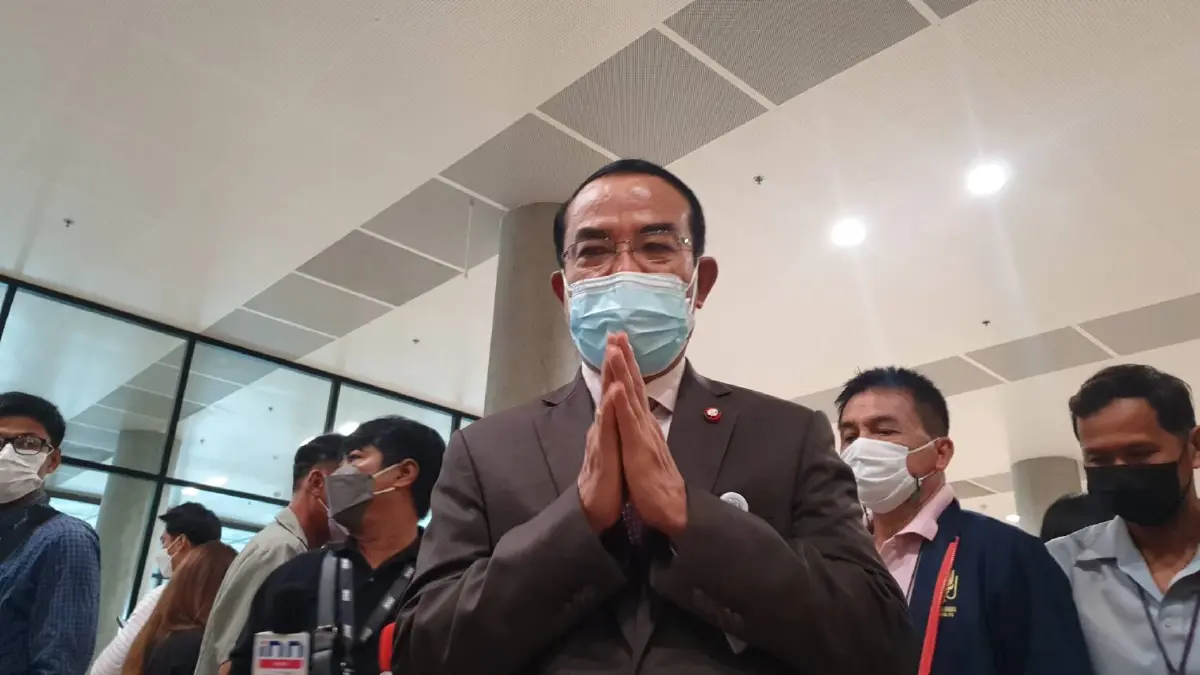 "ชินวรณ์"ให้คะแนนอภิปรายนายกฯ 90% หลังโยนวาทะเด็ดรามเกียรติ์
