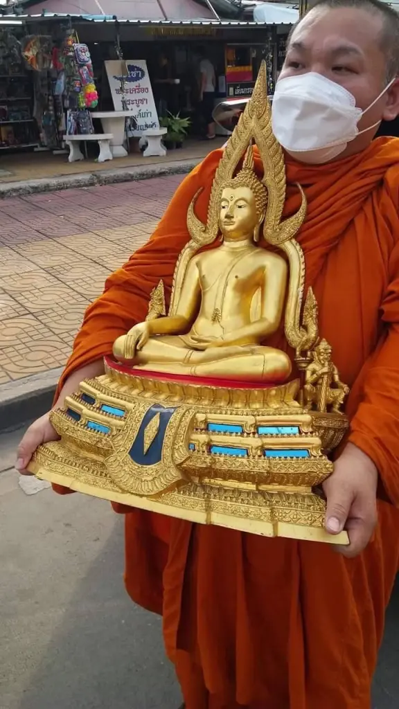 ไม่กลัวบาป! โจรลักพระพุทธชินราชในโบสถ์วัดดอนเมืองกลางวันแสกๆ
