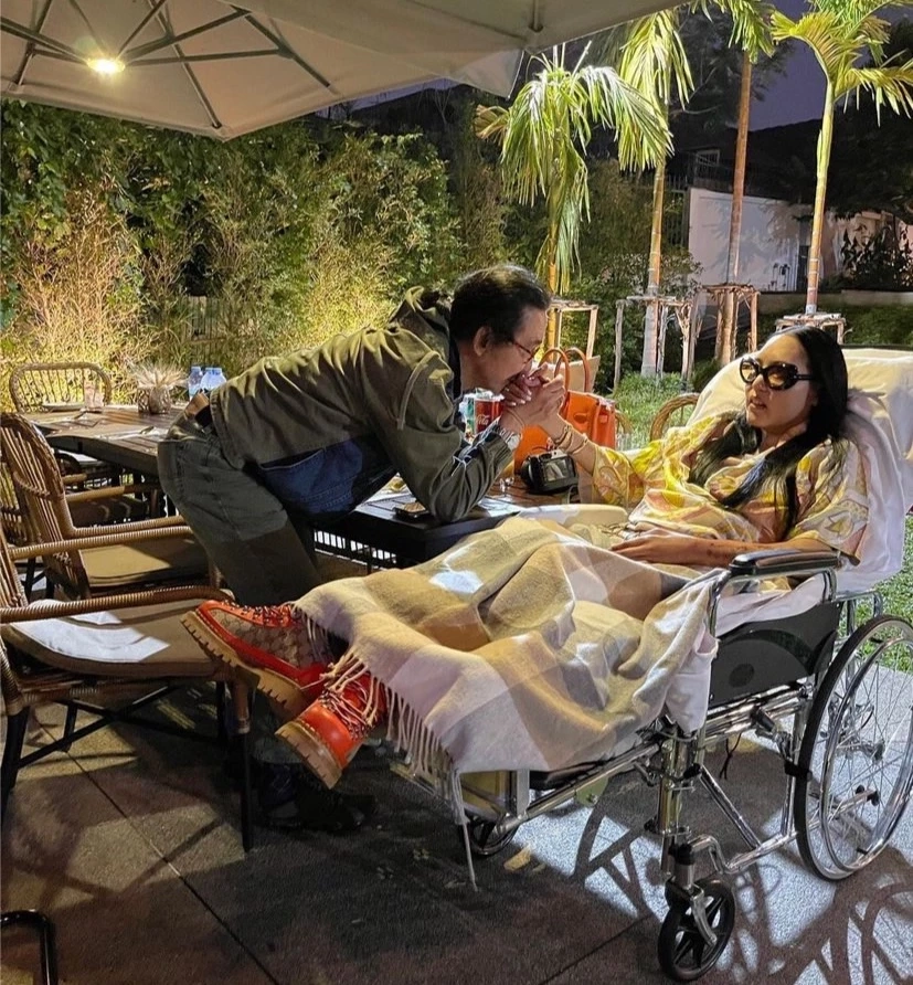 ‘คุณชายอดัม’ อัปเดตโรคSLE ‘คุณหญิงแมงมุม’ พร้อมขอบคุณทุกความห่วงใย