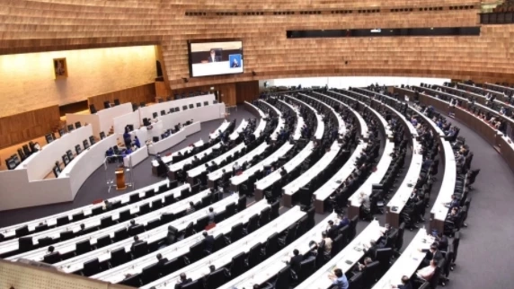 วุ่นอีก !  “ส.ส.ลูกช้าง” ติดโควิดหลังกลับจากประชุมสภาฯ