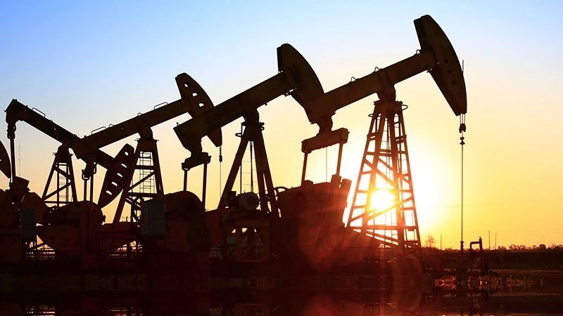 นักวิเคราะห์ชี้ราคาน้ำมันโลกอาจพุ่งสูงถึง 200 ดอลลาร์สหรัฐฯ บาร์เรล