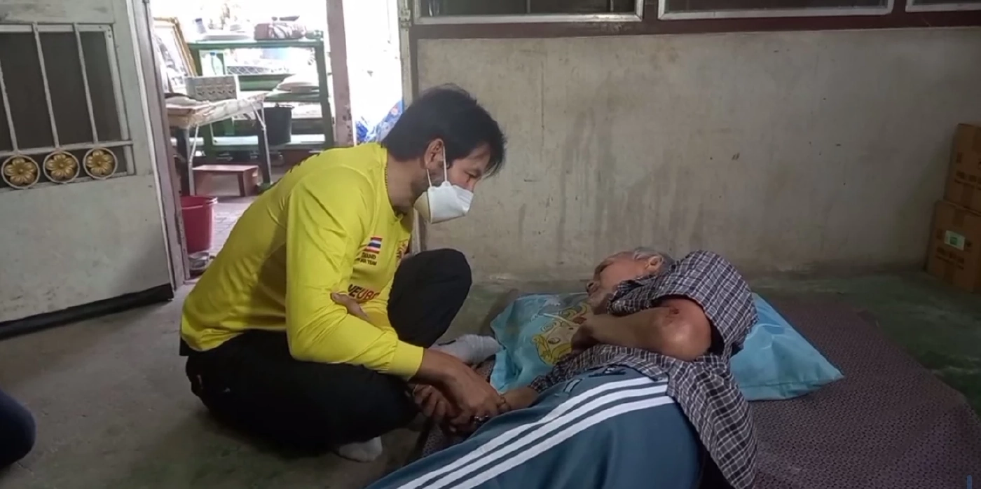 “บิณฑ์” รุดช่วย “พล พลาพร” อดีตพระเอกดาวพระศุกร์ อัมพฤกษ์-ป่วยติดเตียง