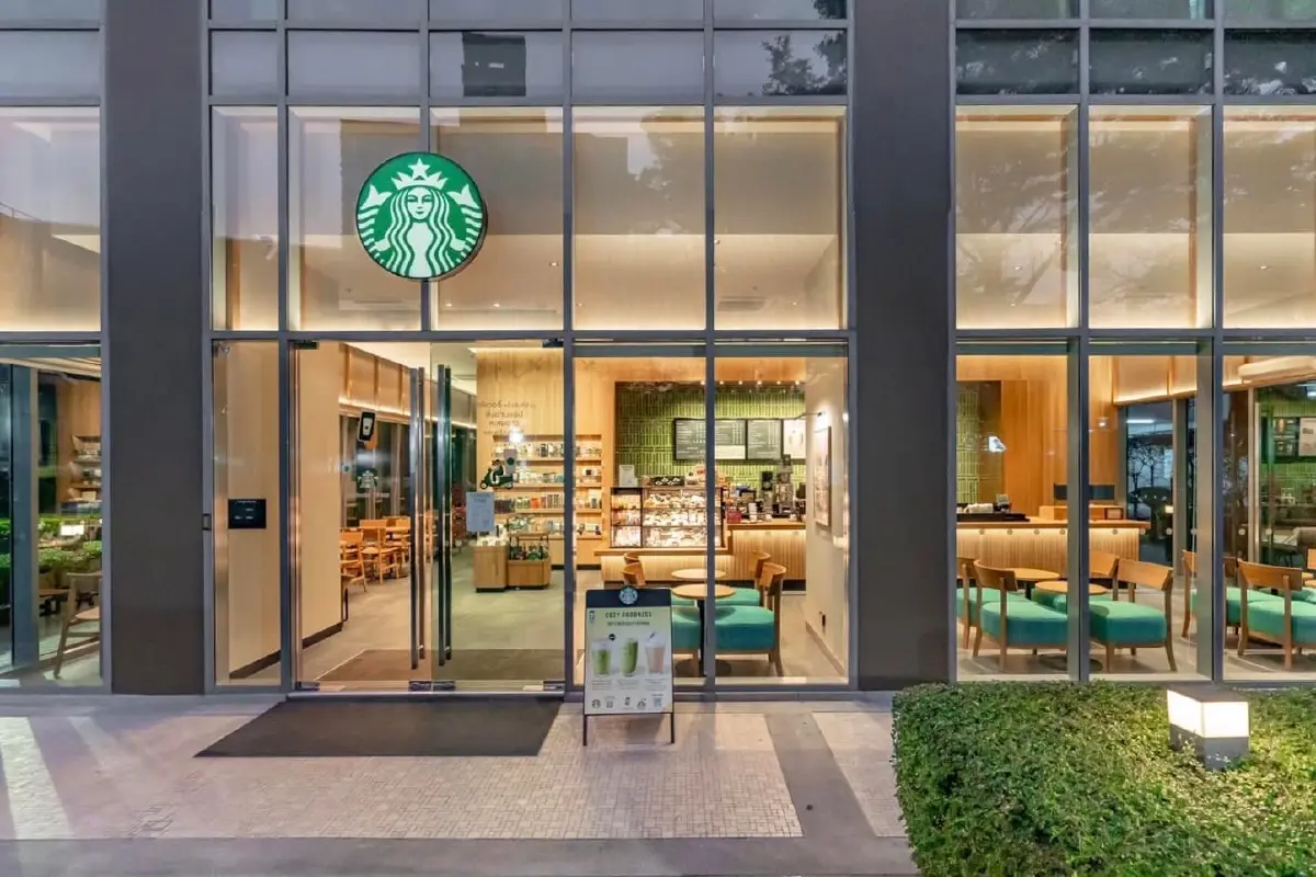 “โอมิครอน” ทำพิษ “สตาร์บัคส์” เตรียมขึ้นราคาเมนูเครื่องดื่มในปีนี้