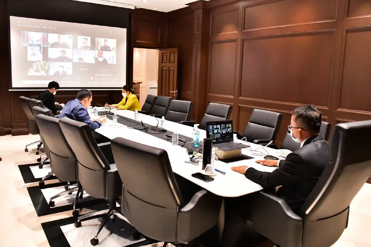 "สมศักดิ์" ประชุมด่วน ผอ.ป.ป.ส.ภาค ให้นโยบาย 4 ข้อ ทำงานให้หนักขึ้น