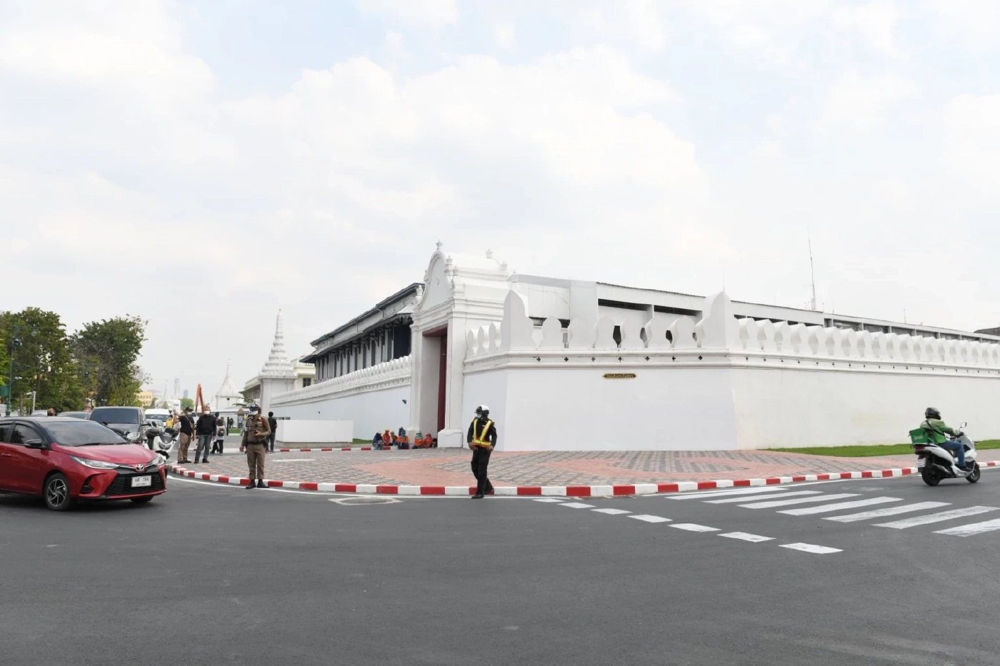 จุดนัดพบใหม่ย่านสนามหลวง กทม.เปิดให้บริการแล้ว อุโมงค์ทางลอด ถ.มหาราช