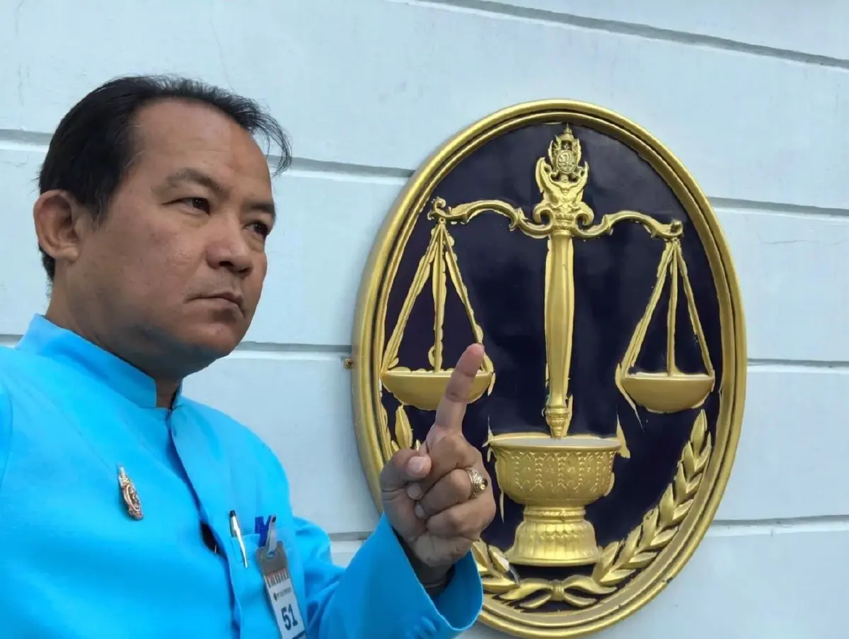 "ศรีสุวรรณ" จ่อนำเครือข่ายฯโลกร้อน จ.ระยอง ฟ้องกรมเจ้าท่า เหตุน้ำมันรั่ว