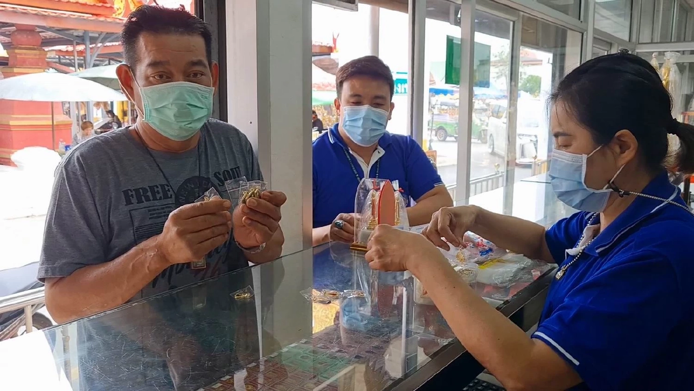 พลังศรัทธาแรง หลังลูกสาว8ขวบห้อยหลวงพ่อบ้านแหลม รอดอุบัติเหตุปาฏิหาริย์