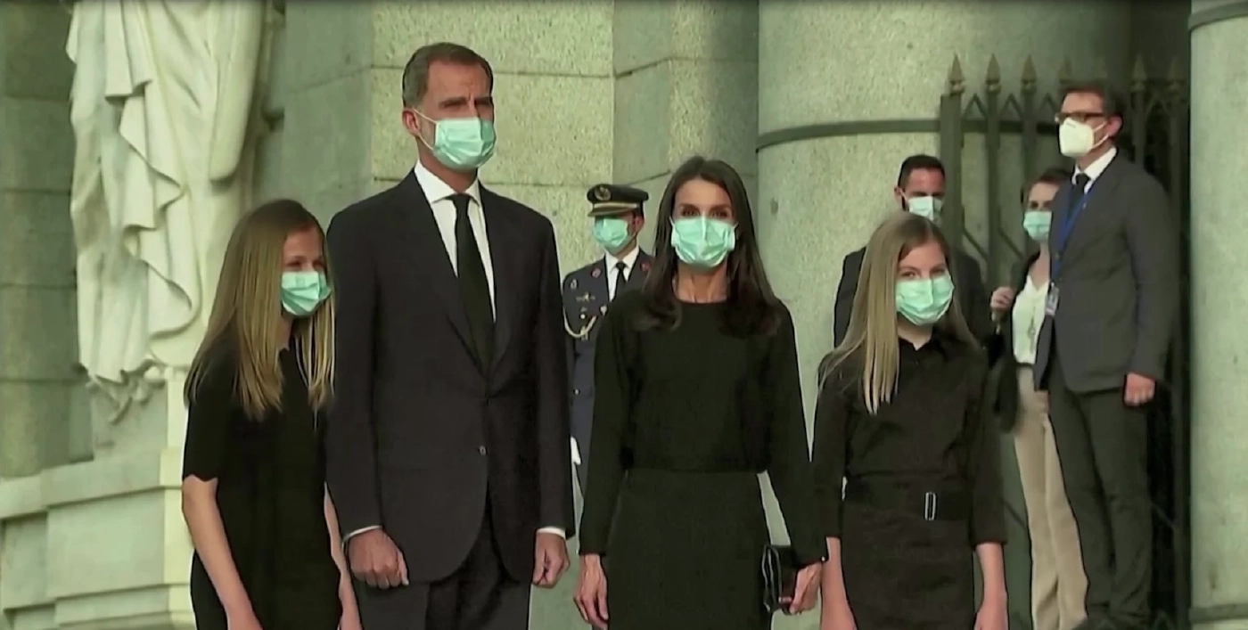 กษัตริย์แห่งสเปนติดโควิด-19 แต่อาการไม่รุนแรง กักพระองค์เอง 7 วัน