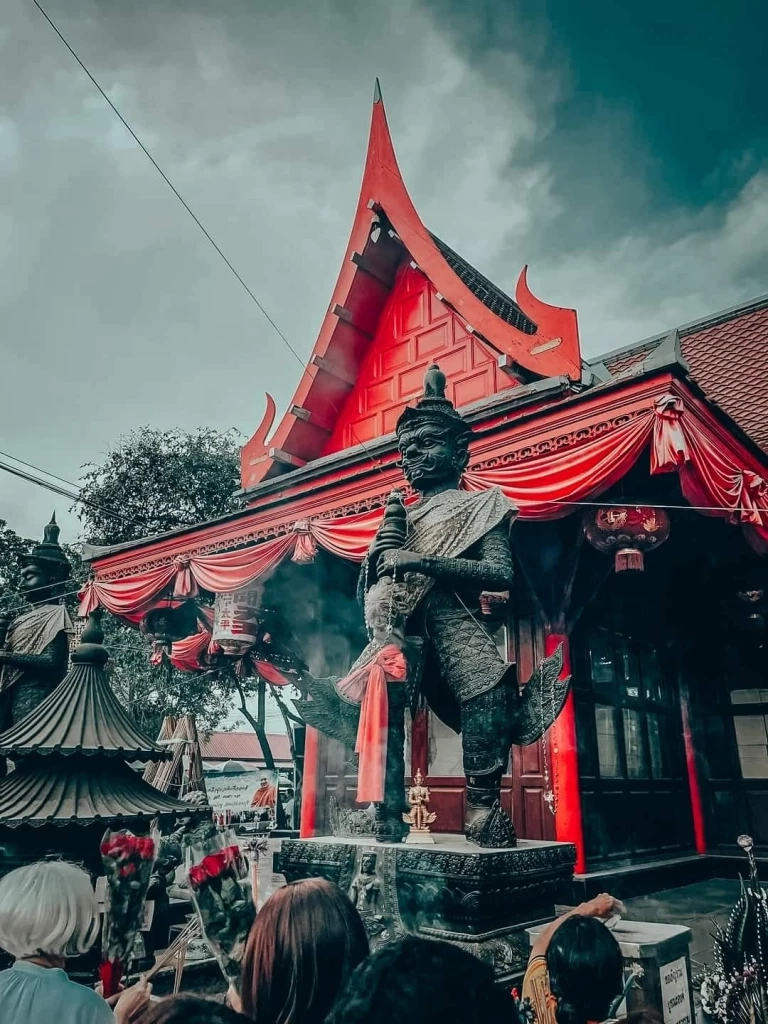 วัดจุฬามณีประกาศ"ปิดวัดจุฬามณีเพิ่ม 9 วัน"