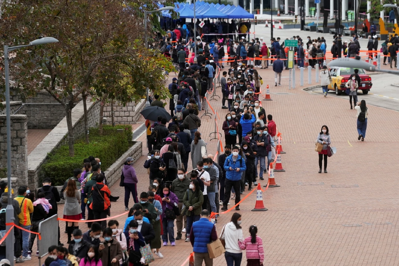 ฮ่องกงทุบสถิติ ติดโควิดวันเดียวทะลุ 2,000 คนครั้งแรก