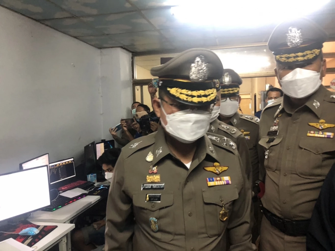 บุกทลายgimi88.comบ่อนพนันออนไลน์กลางเมืองสงขลาเงินหมุนเวียนกว่า 50 ล้าน