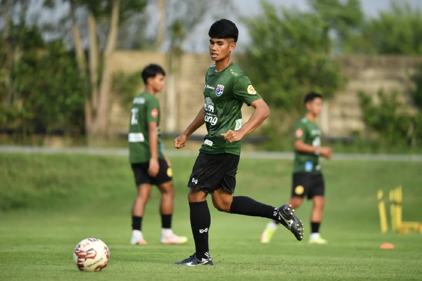 "คุณานนต์" เปิดใจหลังเป็นแข้งสมัครเล่นรายเดียวที่ติดธงช้างศึก