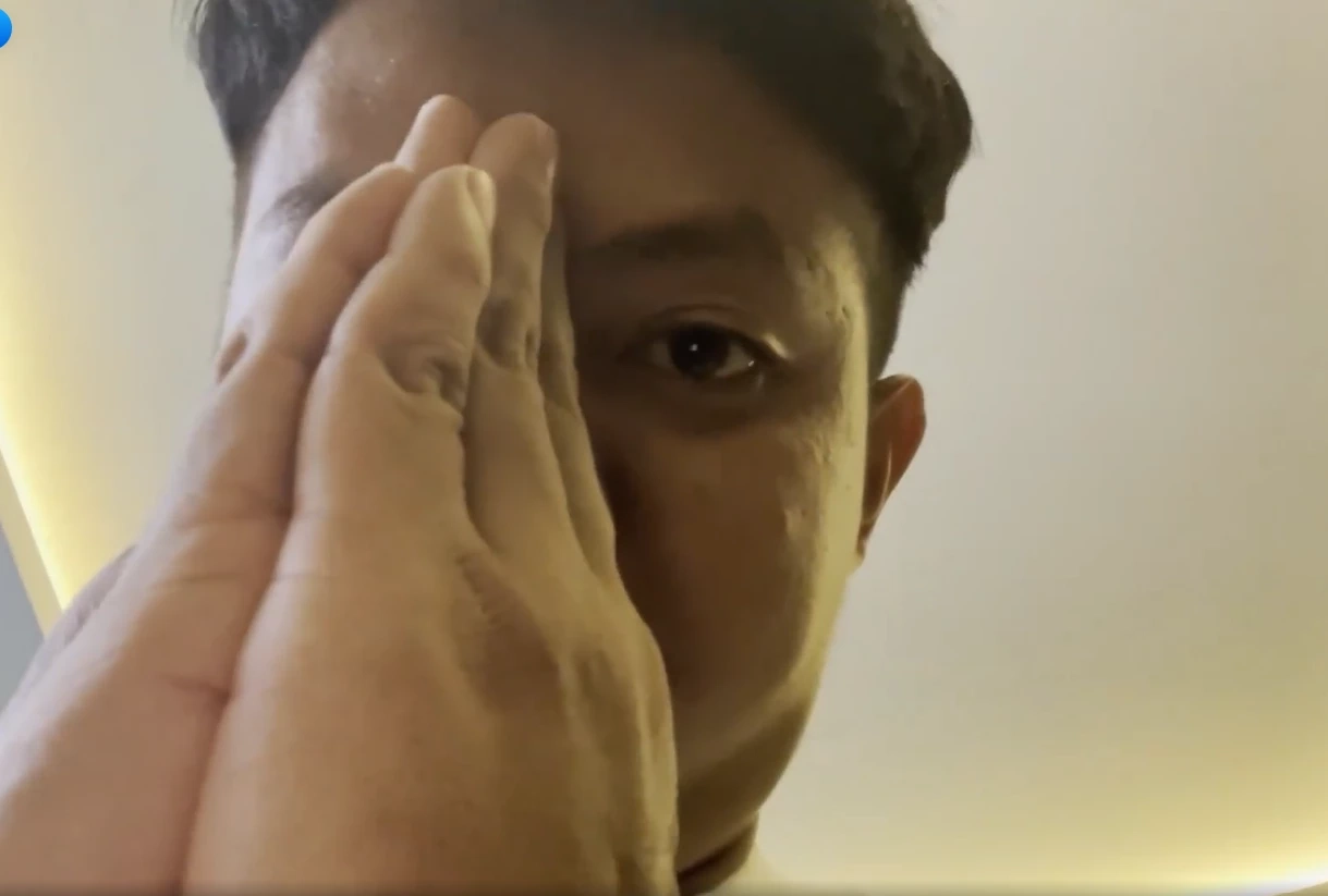 "แจ็กแปปโฮ" ร่ำไห้ไลฟ์สดขอโทษดราม่าขึ้นเหยียบโต้ะอาหาร