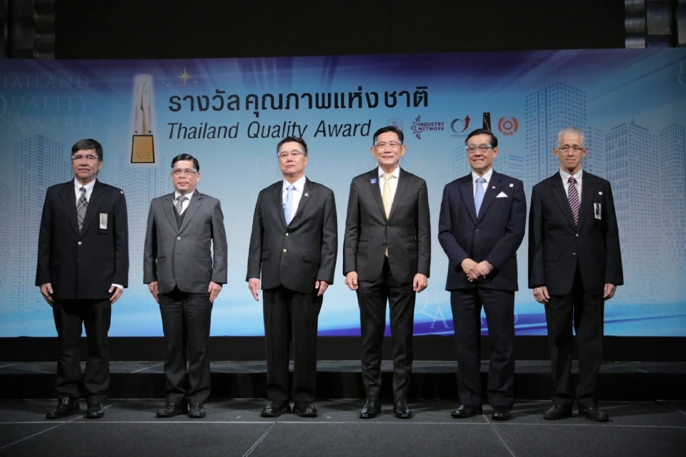 "เคาน์เตอร์เซอร์วิส" คว้ารางวัลคุณภาพแห่งชาติยกระดับมาตรฐานสากล