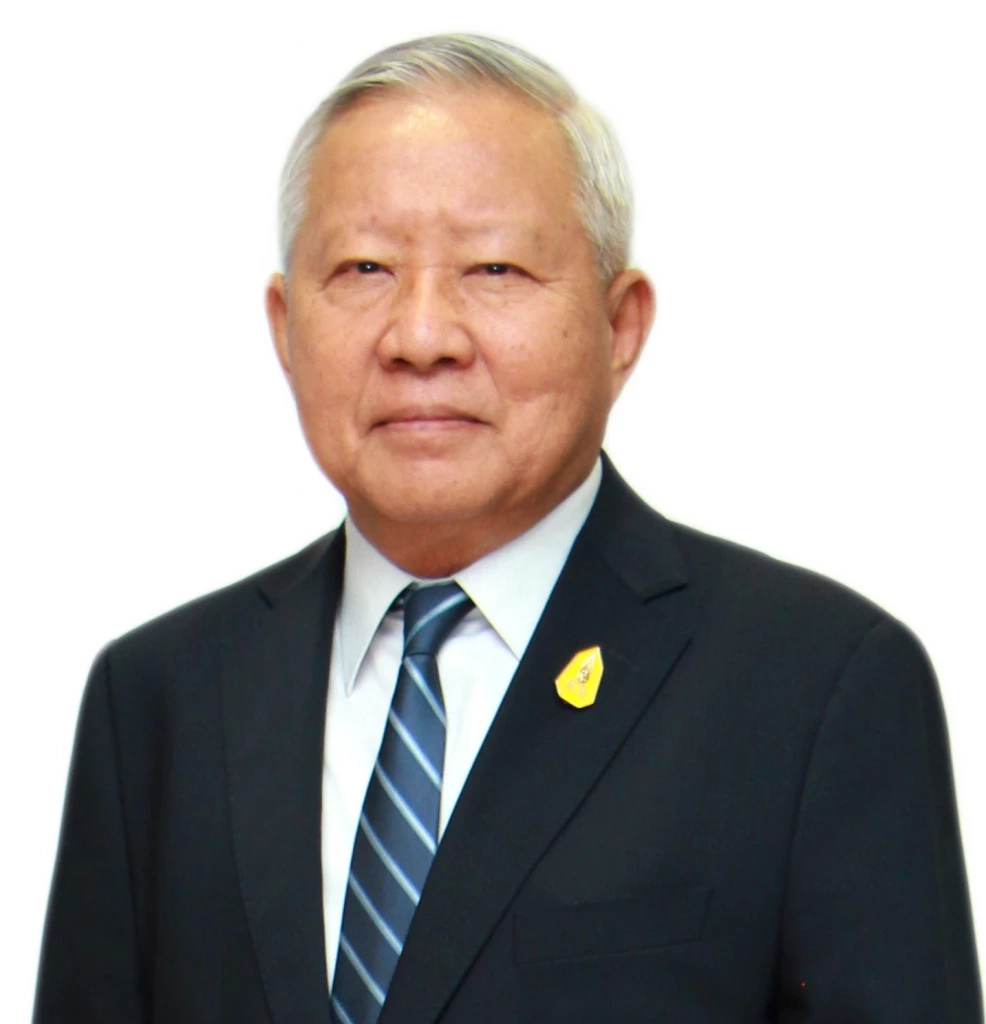 พล.อ.วินัย บิดาของ สกลธี