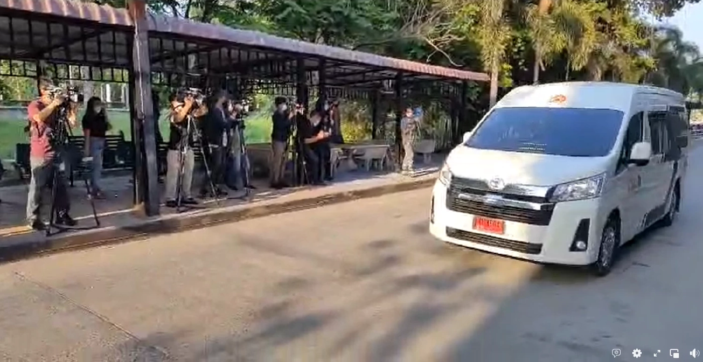 ร่างของแตงโมเดินทางมาถึงสถาบันนิติวิทยาศาสตร์ โรงพยาบาลธรรมศาสตร์รังสิต