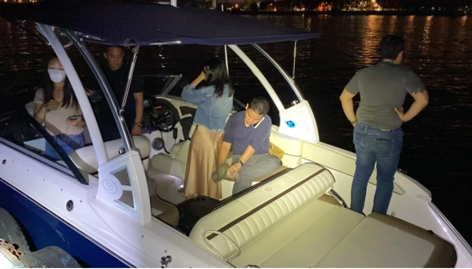 เปิดภาพรอยช้ำ “จ๊อบ” ที่อ้างล้มบนเรือ ชาวเน็ตแฉซ้ำ “ปอ-แซน” ก็มีแผล