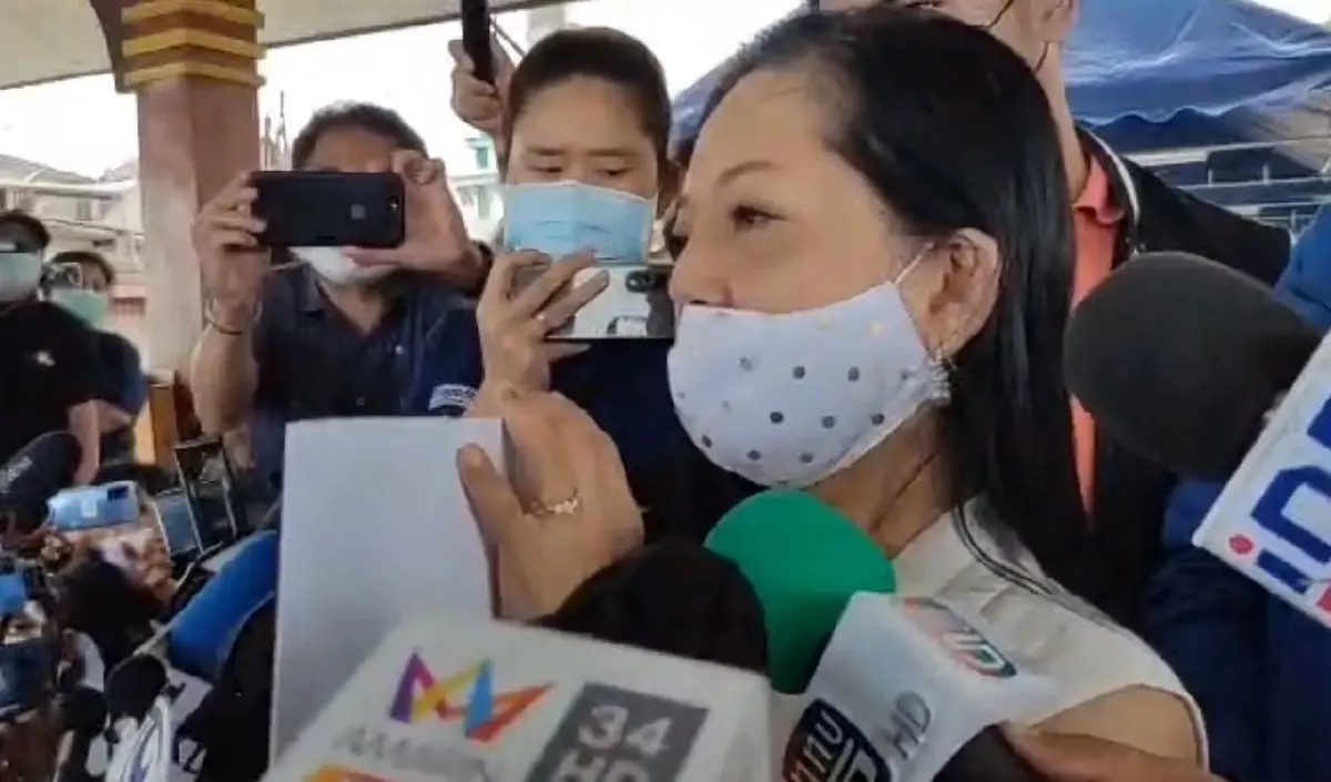 นางภนิดา ศิระยุทธโยธิน คุณแม่แตงโม นิดา