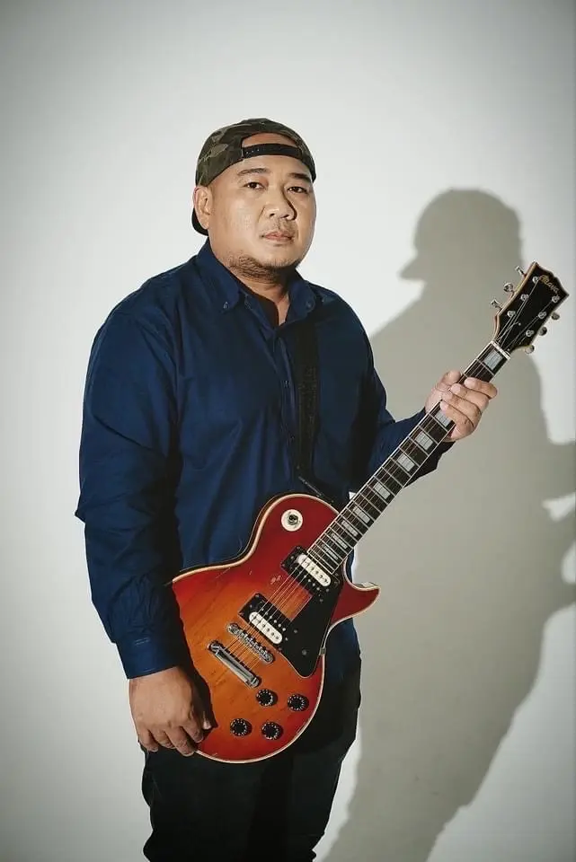 วงการเพลงช็อก "ยอด ทวีศักดิ์” มือกีตาร์วง MOTIF เสียชีวิตจากโรคหัวใจ