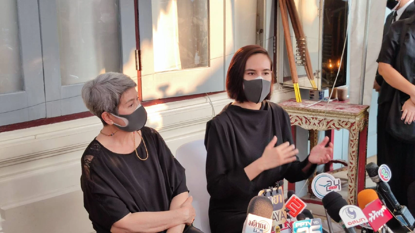 "โย ทัศน์วรรณ เสนีย์วงศ์ ณ อยุธยา" อดีตภรรยา "ขวัญ พิมพ์อัปสร" ลูกสาว