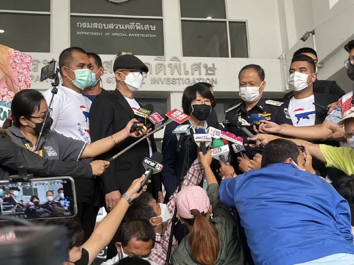"รสนา-ทนายนกเขา" ยื่น 11 ข้อสงสัยคดี "แตงโม" ให้ "ดีเอสไอ" รับเป็นคดีพิเศษ