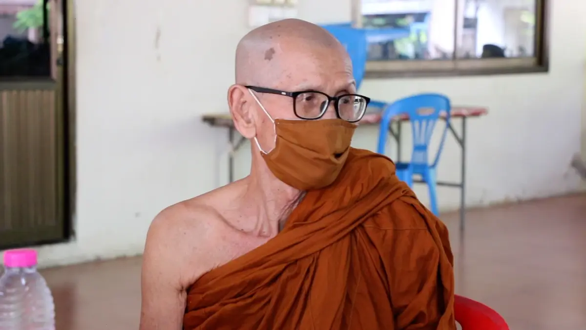 หญิงแสบตระเวนขโมยเงินพระเกือบ7หมื่นที่เตรียมไว้ผ่าตัดตาที่บอดสนิท